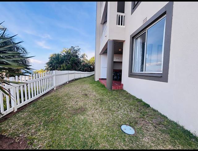 2 BEDROOM APARTMENT FOR SALE IN UVONGO BEACH